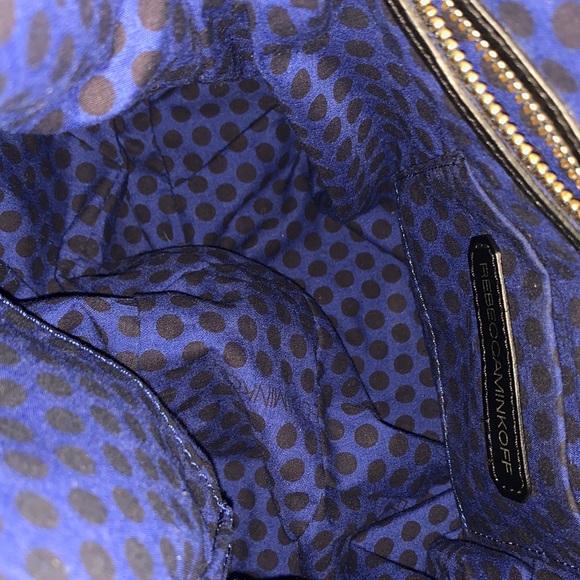 REBECCA MINKOFF BLACK LEATHER GOLD STUDDED HANDBAG - Picture 3 of 10